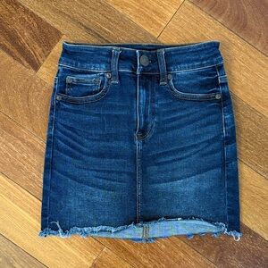 American Eagle Outfitters Dark Blue Jean Skirt, size 00